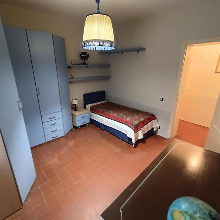 Cozy Apartment Near The City Walls Lucca Ngoại thất bức ảnh